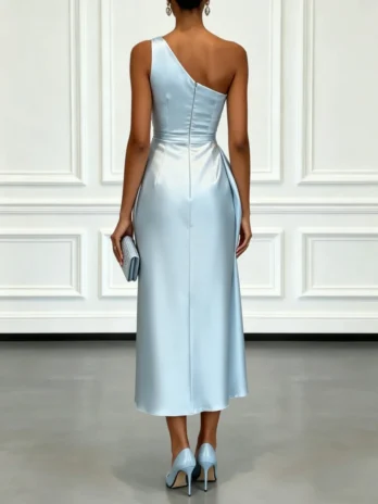 Robe midi en satin à une épaule avec taille froncée élégante robe de soirée sans manches